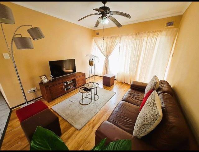 2 BEDROOM APARTMENT SOLD IN PINETOWN CENTRAL